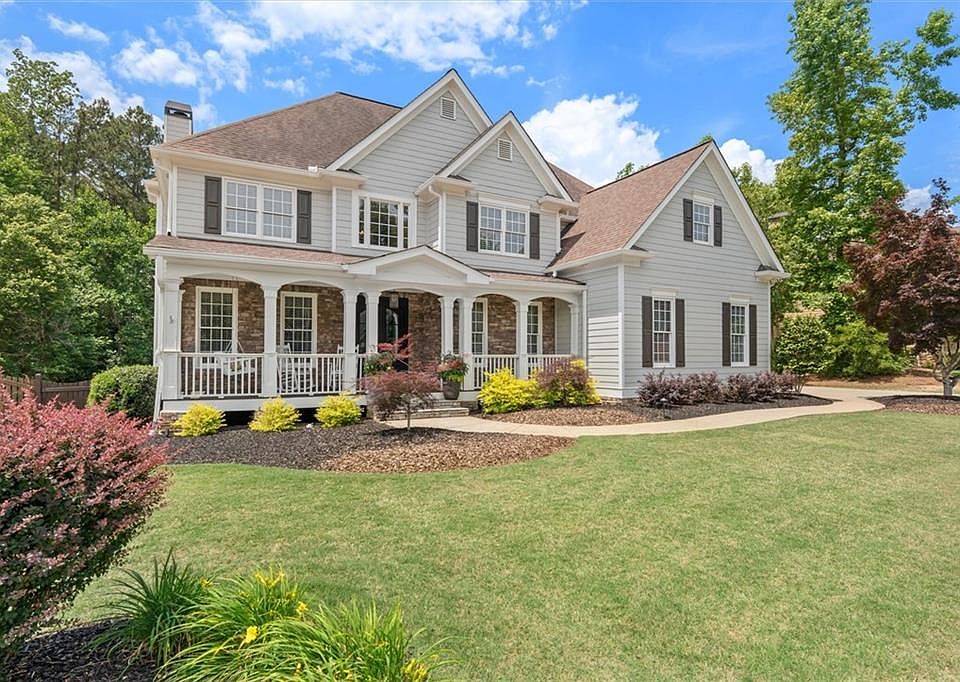 1st image of 161 Oakwind Point