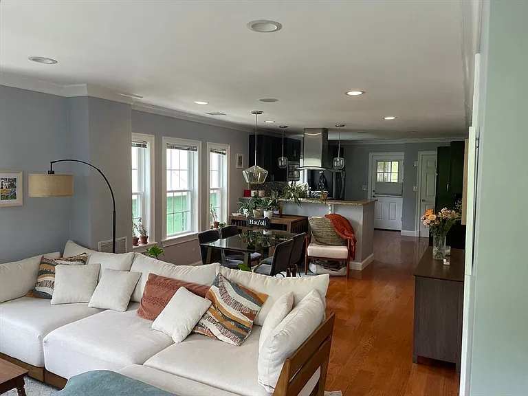 143 Williams St #3 — Photo 3