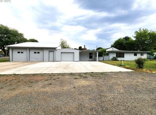 806 Benton Ave, La Grande, OR