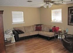 5th image of 125 Lynn Dr