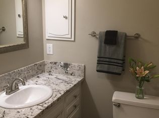 932 E Ashlan Ave, Fresno, CA 93704