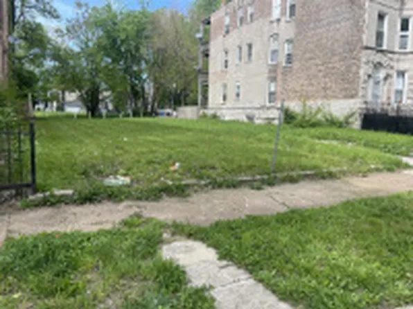 656 W 61st St, Chicago, IL 60621