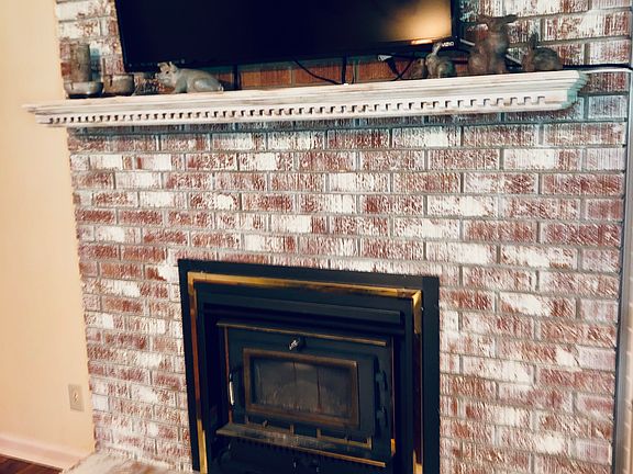 Vented wood fireplace 