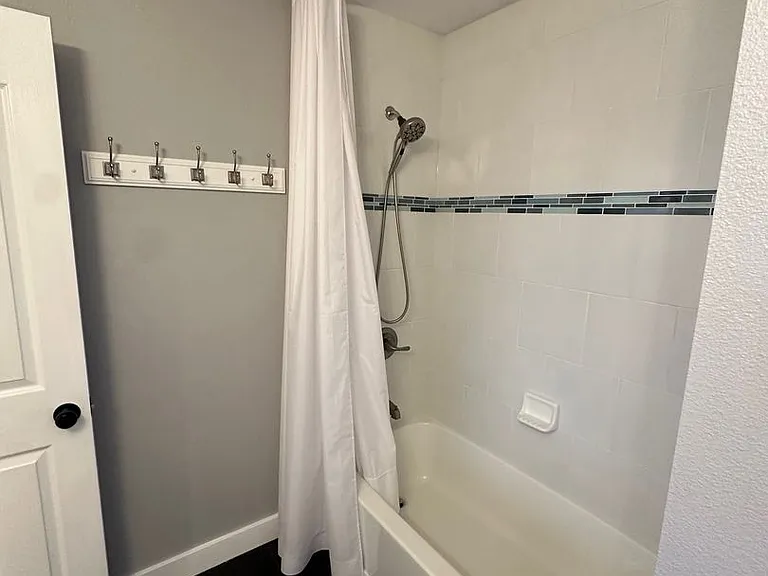1670 Westwind Cir — Photo 29