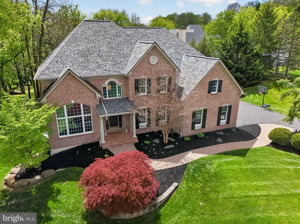 1860 Powderhorn Ct, Feasterville Trevose, PA 19053