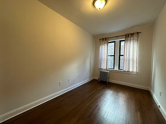 Rented by Oxford Property Group | media 9