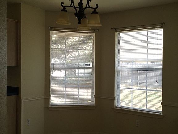 3rd image of 4304 Adobe Dr