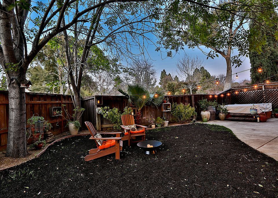 2nd image of 1165 Turtle Rock Ln