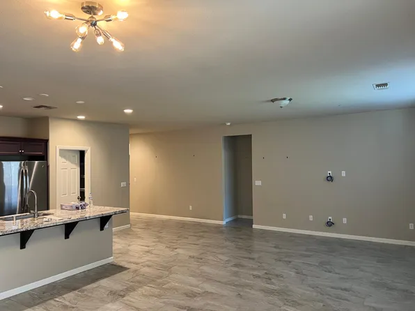 3767 Saginaw Ave, Clovis, CA 93619