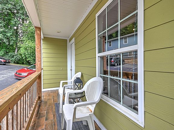 4th image of 660 Jena Beth Dr #2