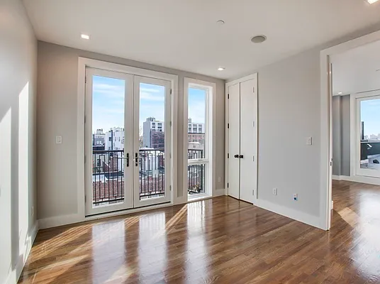 Rented by Lofts and Flats LLC | media 2