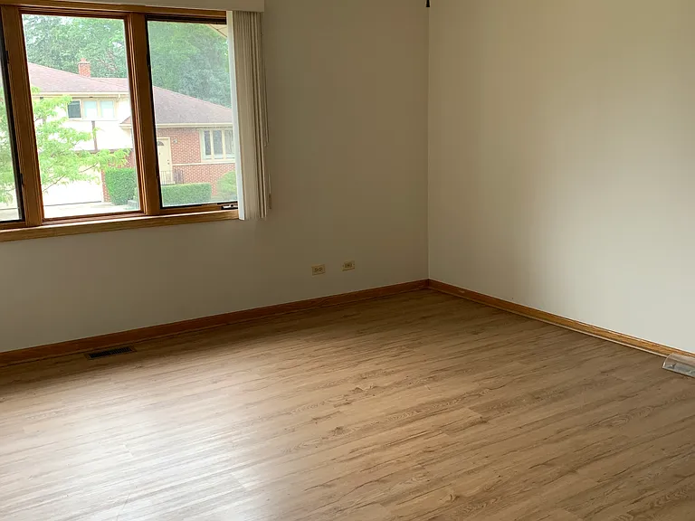 920 N Northwest Hwy #1 — Photo 7