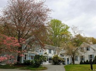 180 Cow Hill Rd, Groton, CT 06355