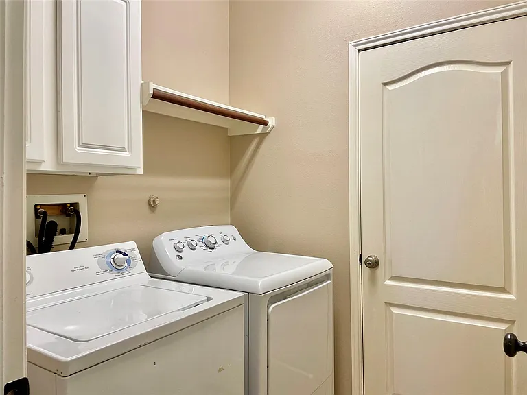 608 Biscayne Bend Ln — Photo 20
