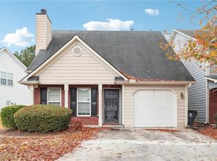 9541 Lakeview Rd, Union City, GA 30291