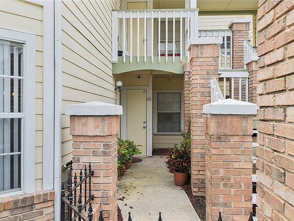 3rd image of 5014 Laguna Bay Cir APT 111