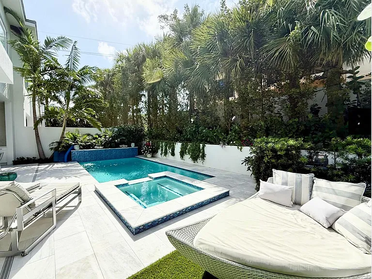 402 Ocean One Ln — Photo 4