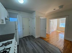 8 Vinal St