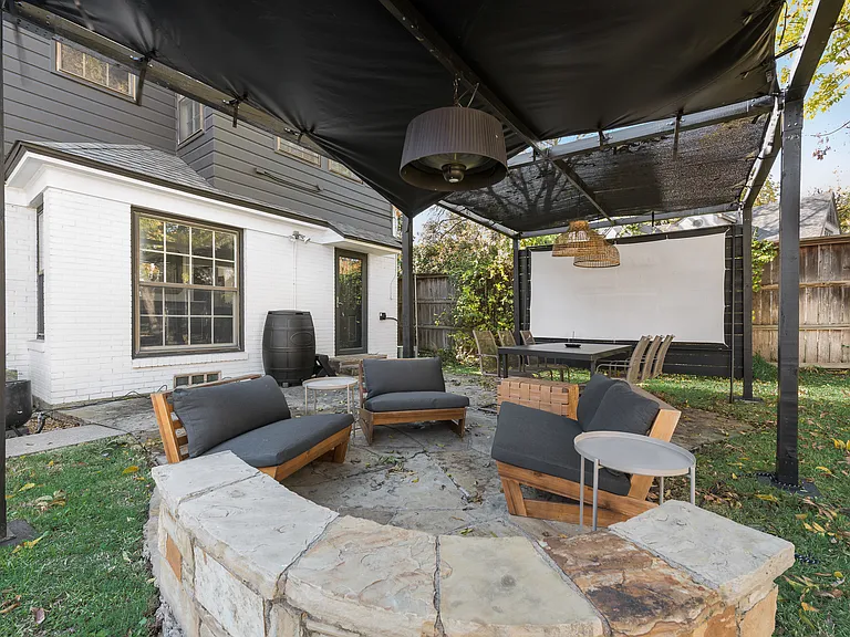 6511 Gaston Ave — Photo 24