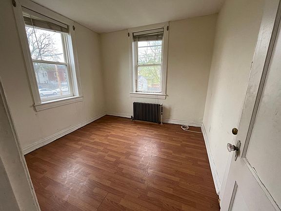3rd image of 366 4th Ave APT 10