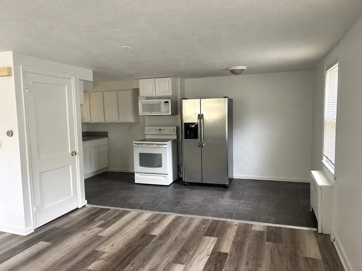 2 bed, 792 sqft, $1,950 — Photo 4
