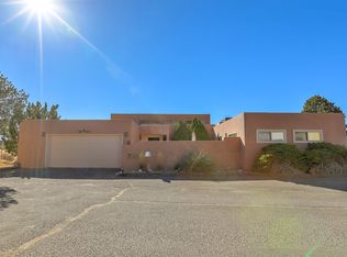 1901 Quail Run Dr NE, Albuquerque, NM 87122