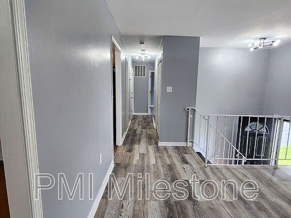 5th image of 3333 Swann Rd
