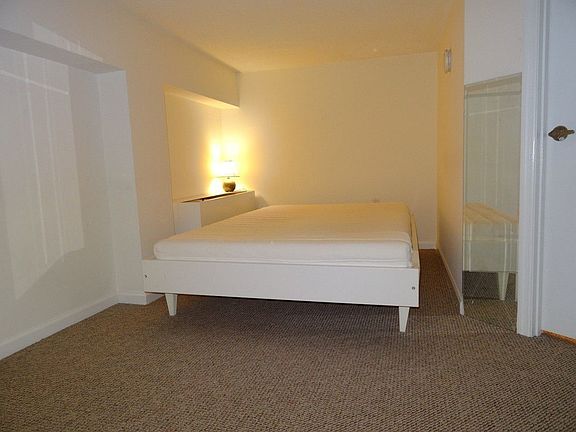 5th image of 176 W 86th St APT 4F