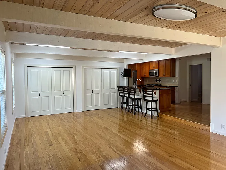 7989 Woodlark Way — Photo 2