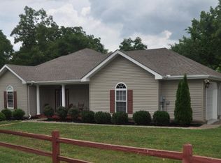 193 Eagle Crest Dr, Byrdstown, TN 38549