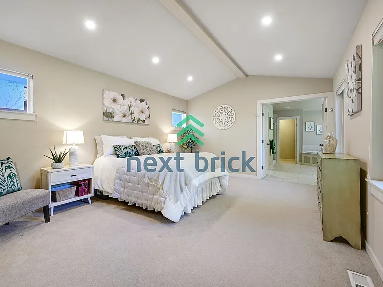 8627 Swenson Dr SE — Photo 11