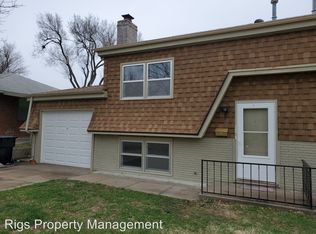 1908 SW Fairmont Rd, Topeka, KS 66604