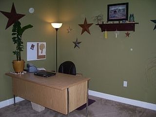 2nd image of 617 Suffolk Ct