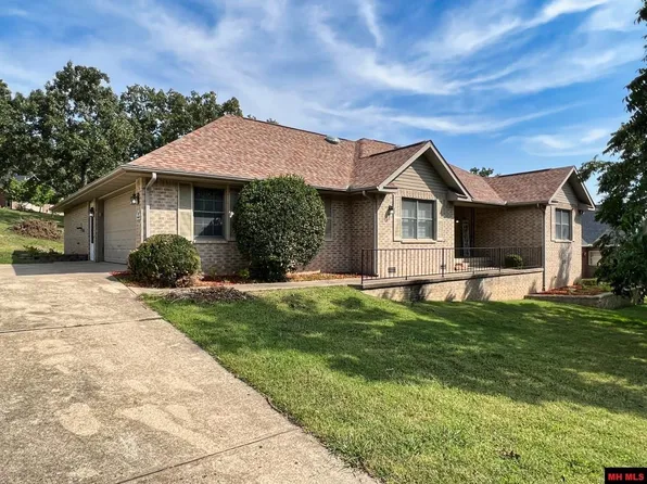 207 Parkwood Dr, Mountain Home, AR 72653