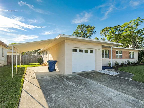 2nd image of 3122 Honeywood Dr