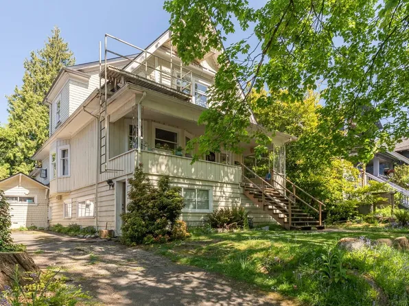 2483 W 6th Ave, Vancouver, BC V6K 1W2