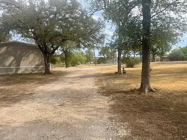 4 bed, 2.0 bath, 1568 sqft, $1,850 — Photo 3