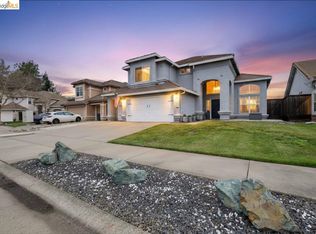 385 Farmington Cir, Roseville, CA 95678