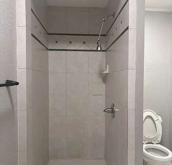435 Central Dr NW — Photo 8