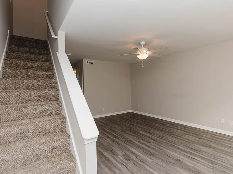 410-437 White Ingram Pkwy #410-437 — Photo 8