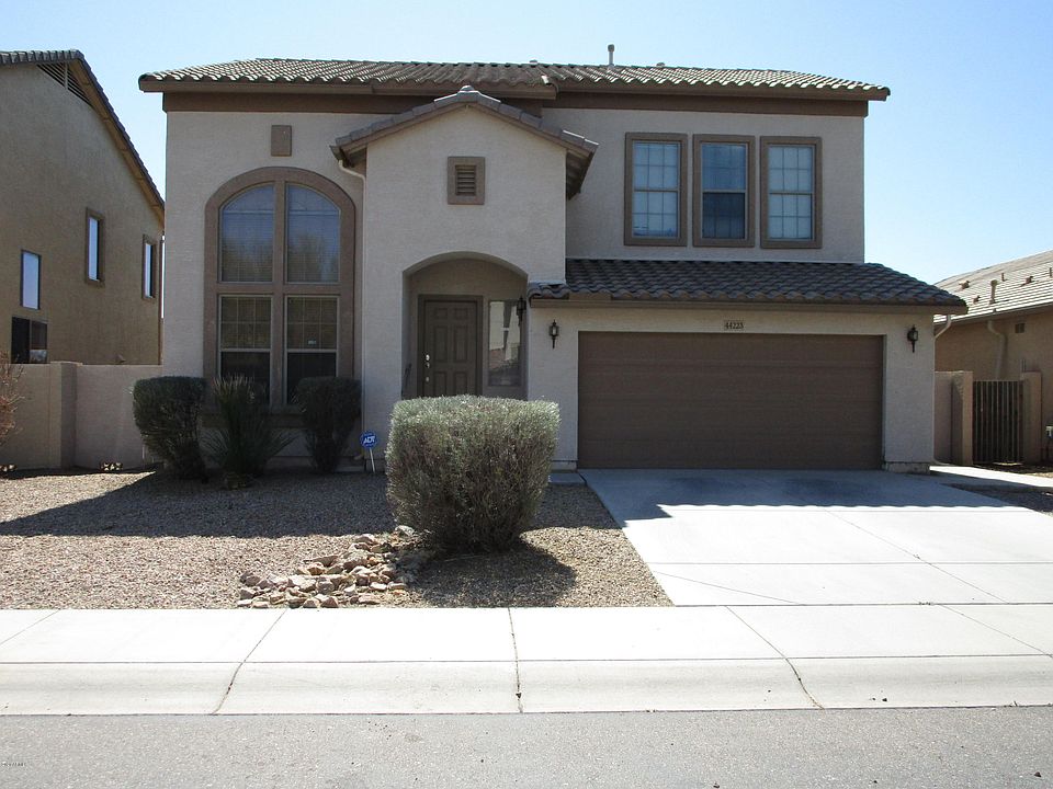1st image of 44223 W Juniper Ave