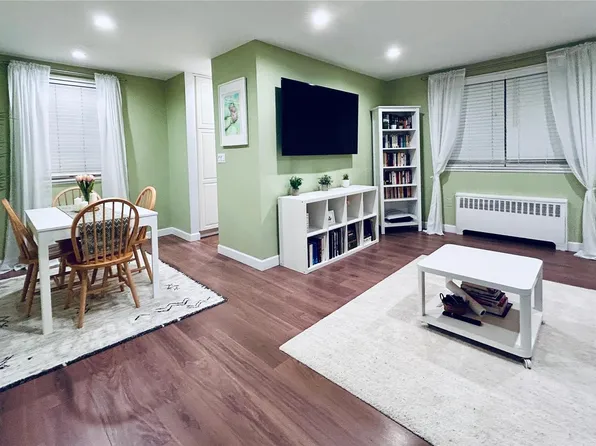 251-07 61st Avenue #752, Little Neck, NY 11362