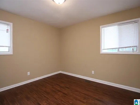 513 16th Ter NW, Birmingham, AL 35215