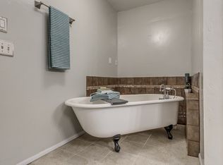 517 Bluegrass Ln, Yukon, OK 73099