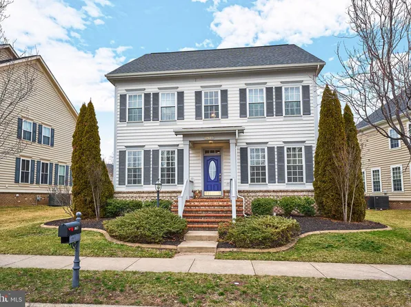 10672 Bristow Station Dr, Bristow, VA 20136