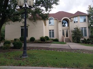 2 Gianna Ct, Flossmoor, IL 60422