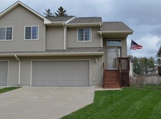 1700 Eight Point Trl, North Liberty, IA 52317
