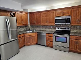 10142 SW 77th Ct #TOWNHOUSE 10142, Miami, FL 33156