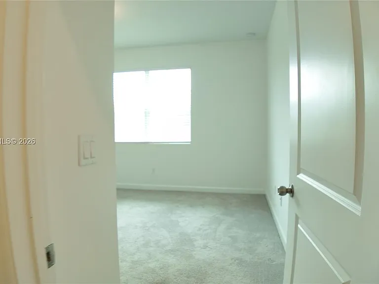 4612 Hollister Ave — Photo 11