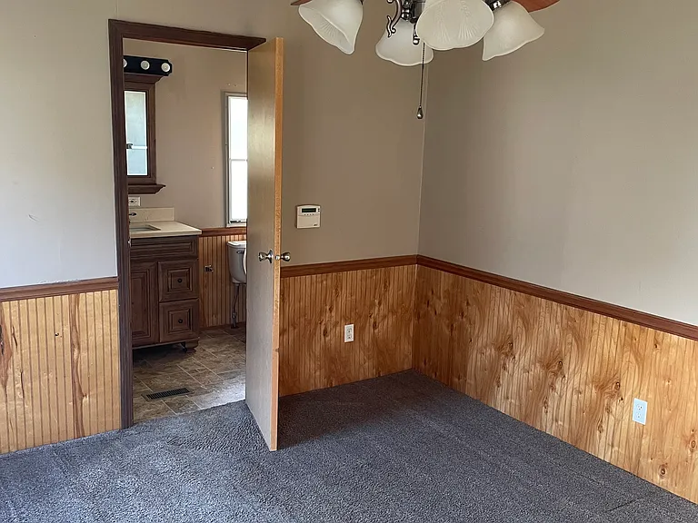 129 Beechwoods Rd — Photo 10